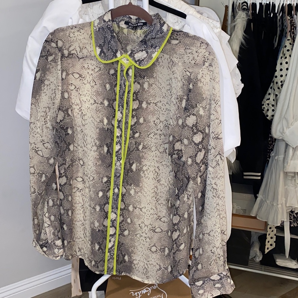 Snake print buttondown
